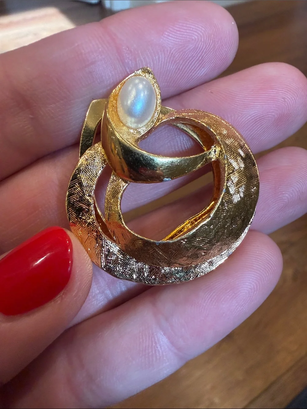 Vintage Lieba Gold-Tone Pearl Accent Brooch